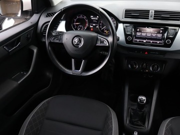 Skoda Fabia III Kombi 1.0 TSI 110KM 2018 Skoda Fabia 1.0 TSI, Salon Polska, Serwis ASO, zdjęcie 6