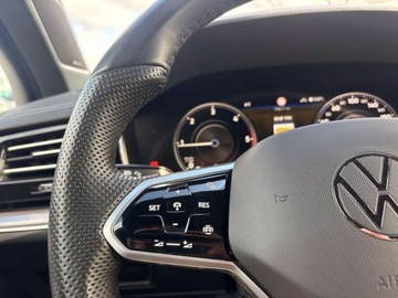 Volkswagen Touareg III SUV 3.0 V6 SCR TDI 286KM 2023 Volkswagen Touareg 3.0 TDI 286KM R-Line DSG Kamera360 DCC Hak Matrix Salon, zdjęcie 11