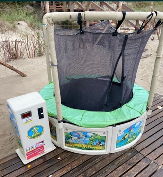 Trampolina zarobkowa na monety automat do gry