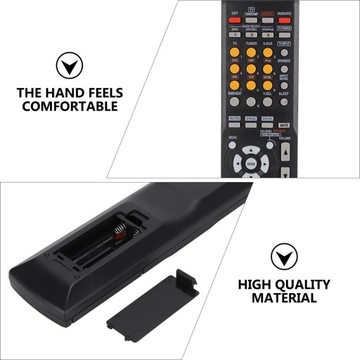 Домашний AV-ресивер с пультом дистанционного управления.