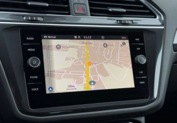 Volkswagen Tiguan Allspace SUV Facelifting 2.0 TDI SCR 200KM 2022 Volkswagen Tiguan Allspace IQ.Light MatrixLED Hak Kamery 360 Webasto T, zdjęcie 34