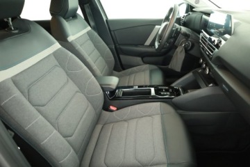 Citroen C4 III SUV 1.2 PureTech 130KM 2023 Citroen C4 1.2 PureTech, Salon Polska, zdjęcie 6