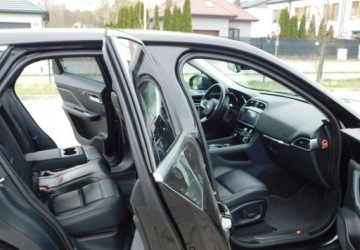 Jaguar F-Pace SUV 2.0 i4D 180KM 2020 Jaguar F-Pace 2.0D 180PS 4x4AWD z Gwarancja Bezwypadkowy 2.0 Diesel 180KM, zdjęcie 9
