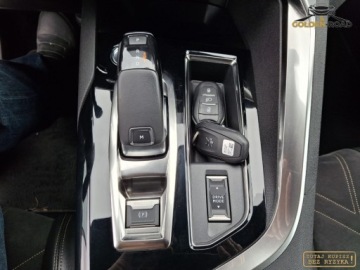 Peugeot 3008 II Crossover Facelifting  1.5 BlueHDi 130KM 2021 Peugeot 3008 1,5 hdi GT LINE alcantara kamera alu oplacony 1.5 Diesel, zdjęcie 15