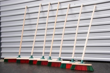 ЩЕТКА ДЛЯ ПОДМЕТАНИЯ УЛИЧНОЙ ПАЛКИ 80 СМ