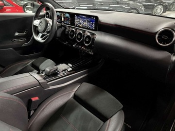 Mercedes Klasa A W177/V177 Hatchback 2.0 220 190KM 2019 Mercedes-Benz Klasa A A220 4Matic AMG Head-Up Skora Full Led Alu 18 Gwaran, zdjęcie 28