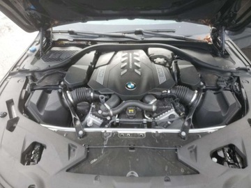 BMW 2021 BMW M8 50XI 2021 4.4l 4.4 Benzyna 523KM, zdjęcie 6