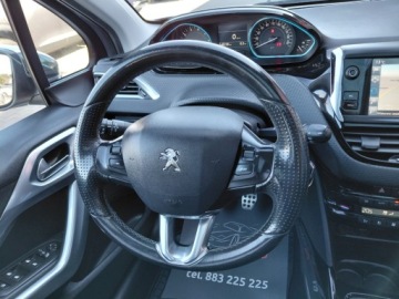 Peugeot 2008 I SUV Facelifting 1.2 PureTech 110KM 2016 Peugeot 2008 Panorama Navi Klimatronik Alu PDC Hak 1.2 Benzyna 110KM, zdjęcie 20