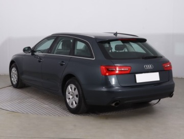Audi A6 C7 Avant Facelifting 2.0 TDI ultra 190KM 2014 Audi A6 2.0 TDI, 187 KM, Automat, Xenon, Bi-Xenon, zdjęcie 3