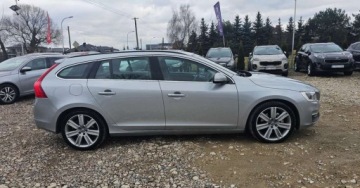 Volvo V60 I 2016 Volvo V60 2.0 Moc 240 KM benzyna - GAZ 2.0 Benzyna 240KM, zdjęcie 8
