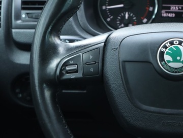 Skoda Roomster Mikrovan Facelifting 1.2 TSI 85KM 2012 Skoda Roomster 1.2 TSI, Klima, Tempomat, zdjęcie 18