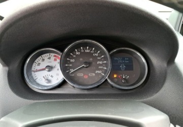 Renault Megane III Hatchback 2.0 dCi 160KM 2011 Renault Megane Renault Megane III GT Wersja Renault Sport Kubelki Duze, zdjęcie 15