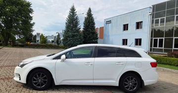Toyota Avensis III Wagon Facelifting 2.0 D-4D 124KM 2015 Toyota Avensis SALON Navi, KAMERA przebieg wpisuje na fakturzeOrg.lakier1w, zdjęcie 6