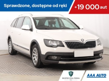 Skoda Superb II Outdoor 1.8 TSI 160KM 2014 Skoda Superb 1.8 TSI, Salon Polska, Serwis ASO