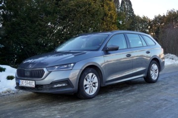 Skoda Octavia IV Liftback 1.0 TSI EVO 110KM 2022 Skoda Octavia DSG, e-Tec, Swiatla LED,Polski salon Bezwypadek,Kamera, Temp, zdjęcie 2