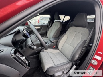 Volvo XC40 Crossover Facelifting 2.0 B3 163KM 2025 Volvo XC 40 B3 Core | Fusion Red | BLIS | Serwis A, zdjęcie 23