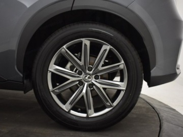 Lexus LBX 1.5 Hybrid 136KM 2025 Od ręki - Elegant 1.5 Hybrid 136KM | Podgrzewane fotele!, zdjęcie 10