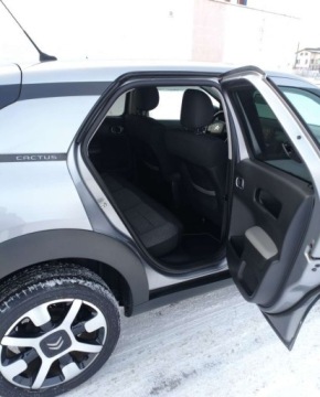 Citroen C4 Cactus Crossover Facelifting 1.2 PureTech 110KM 2019 Citroen C4 Cactus Citroen C4 Cactus 1.2 Benzyna 110KM, zdjęcie 21