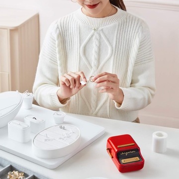 Термопринтер самоклеящихся этикеток B21 NiiMbot с приложением Bluetooth