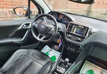 Peugeot 2008 I 2014 Peugeot 2008 Allure LED Nawigacja GetHelp 1.2 Benzyna 82KM, zdjęcie 8
