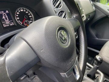 Volkswagen Tiguan I SUV Facelifting 2.0 TDI CR DPF BlueMotion 110KM 2015 Volkswagen Tiguan Volkswagen Tiguan 2.0TDI Salon Polska 2.0 Diesel 110KM, zdjęcie 19