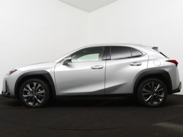 Lexus UX Crossover Facelifting 2.0 300h 199KM 2025 Od ręki - 300h F Sport Design 2.0 Hybrid Dynamic Force 199KM | Martwe pole!, zdjęcie 3