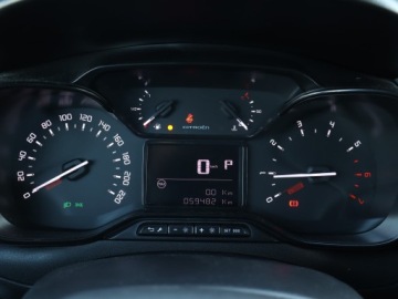 Citroen C3 III Hatchback Facelifting 1.2 PureTech 110KM 2023 Citroen C3 1.2 PureTech, Salon Polska, zdjęcie 10