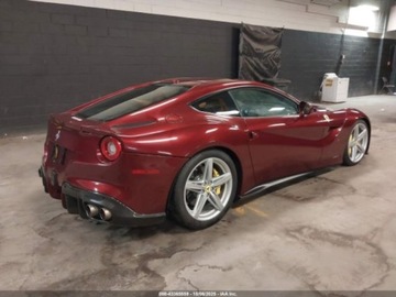 Ferrari 2015 Ferrari F12berlinetta 2015 FERRARI F12 BERLINETTA 6.3 Benzyna 731KM, zdjęcie 3