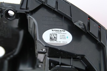 ORIGINÁLNÍ SVĚTLO ZADNÍ PRAVÁ LED VOLVO XC60 XC-60 II (2017-) 32228915 EVROPA