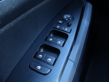 Kia Sportage V SUV 1.6 T-GDI 150KM 2023 Kia Sportage 1.6 T-GDI, Salon Polska, zdjęcie 15