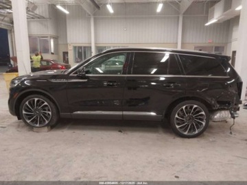 Lincoln Aviator 2023 Lincoln Aviator Reserve 2023 3.0 Benzyna 400KM, zdjęcie 2