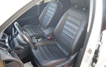 Volkswagen Touran III 2.0 TDI 150KM 2017 Volkswagen Touran 2.0 TDI BMT Highline DSG, zdjęcie 3