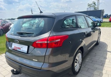 Ford Focus III Kombi Facelifting 1.0 EcoBoost 100KM 2017 Ford Focus Ford Focus, Niski Przebieg 149000km, Nowy Rozrzad, Oplacony, zdjęcie 6