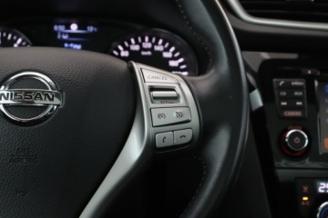 Nissan Qashqai II Crossover 1.6 DIG-T 163KM 2016 Nissan Qashqai 1.6 DIG-T, Salon Polska, zdjęcie 17