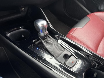 Toyota C-HR I Crossover 1.8 Hybrid 122KM 2018 Toyota C-HR 1.8 Hybrid Selection Toyota C-HR Hybri, zdjęcie 17
