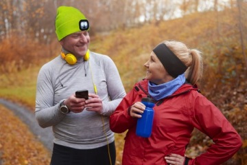 ТЕПЛАЯ ШАПКА-БИНИ С ЗАРЯЖЕНИЕМ USB СО СВЕТОДИОДНЫМ ФОНАРИКОМ