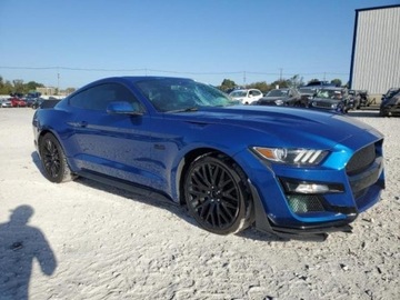 Ford Mustang VI Convertible 5.0 Ti-VCT 421KM 2017 Ford Mustang FORD MUSTANG GT 2017 5.0 Benzyna 421KM, zdjęcie 3