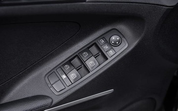 Mercedes Klasa M W164 Off-roader 3.0 V6 (320 CDI) 224KM 2006 Mercedes-Benz ML 3.0D 224KM 4matic Sport Pakiet Skora Navi Camera Alu PDc, zdjęcie 15