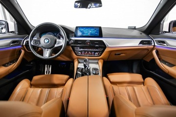 BMW Seria 5 G30-G31 Touring 530d 265KM 2019 BMW 530 d xDrive Touring. 3.0 265KM., zdjęcie 23