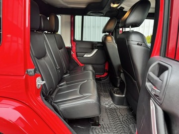 Jeep Wrangler III Unlimited Facelifting 3.6 V6 286KM 2015 Jeep Wrangler SAHARA UNLIMITED. Polska. Bezwypadek, zdjęcie 21