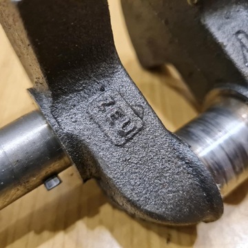 КОЛЕНВАЛ BRIGGS & STRATTON 5HP ОРИГИНАЛ