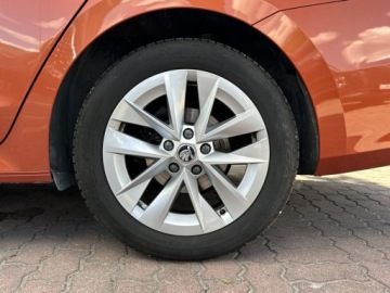 Skoda Octavia IV Liftback 1.5 TSI EVO 150KM 2024 Skoda Octavia Selection 1.5 e-TSI 150KM Kamera cof, zdjęcie 35