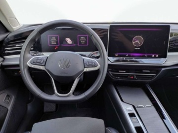 Volkswagen Passat B8 Variant Facelifting 1.5 TSI EVO 150KM 2024 Volkswagen Passat 1.5 Benzyna 150KM, zdjęcie 1
