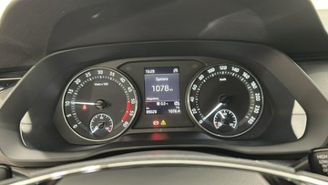 Skoda Octavia IV Liftback 2.0 TDI 115KM 2022 Škoda Octavia Skoda Octavia 2.0 TDI Ambition, zdjęcie 14