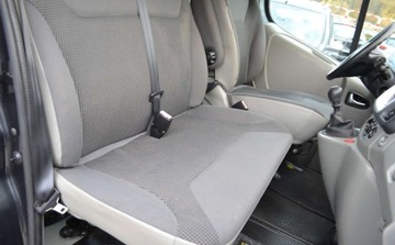 Opel Vivaro A Combi L1 2.0 CDTI 115KM 2011 Opel Vivaro Bezwypadkowe - Niski przebieg - Bez korozji - Oplacony 2.0, zdjęcie 26