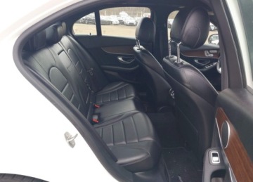 Mercedes Klasa C W205 Kabriolet Facelifting 2.0 300 258KM 2020 Mercedes-Benz Klasa C MERCEDES-BENZ C 300 4MATIC 2.0 Benzyna 259KM, zdjęcie 9