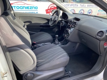 Opel Corsa D Hatchback 1.2 Twinport ECOTEC 70KM 2010 Opel Corsa KLIMATYZACJA PARKTRONIC PODGRZEWANE FOTELE PODGRZEWANA KIEROWNI, zdjęcie 6