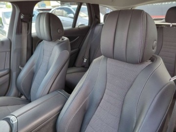 Mercedes Klasa E W213 Kombi Facelifting 2.0 E220d 194KM 2022 Mercedes-Benz Klasa E AMG Line Automat Kamera przod i tyl Full LED 2.0, zdjęcie 14