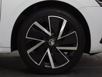 Skoda Octavia III Kombi Facelifting 1.5 TSI ACT 150KM 2020 Skoda Octavia 1.5 TSI, Salon Polska, zdjęcie 14