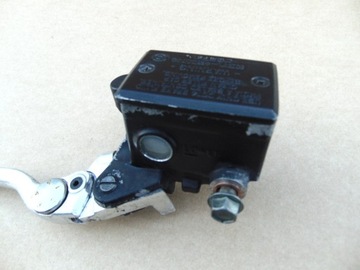 YAMAHA FZ6 FAZER S1 ТОРМОЗНОЙ ЦИЛИНДР ПЕРЕДНИЙ СПРАВА